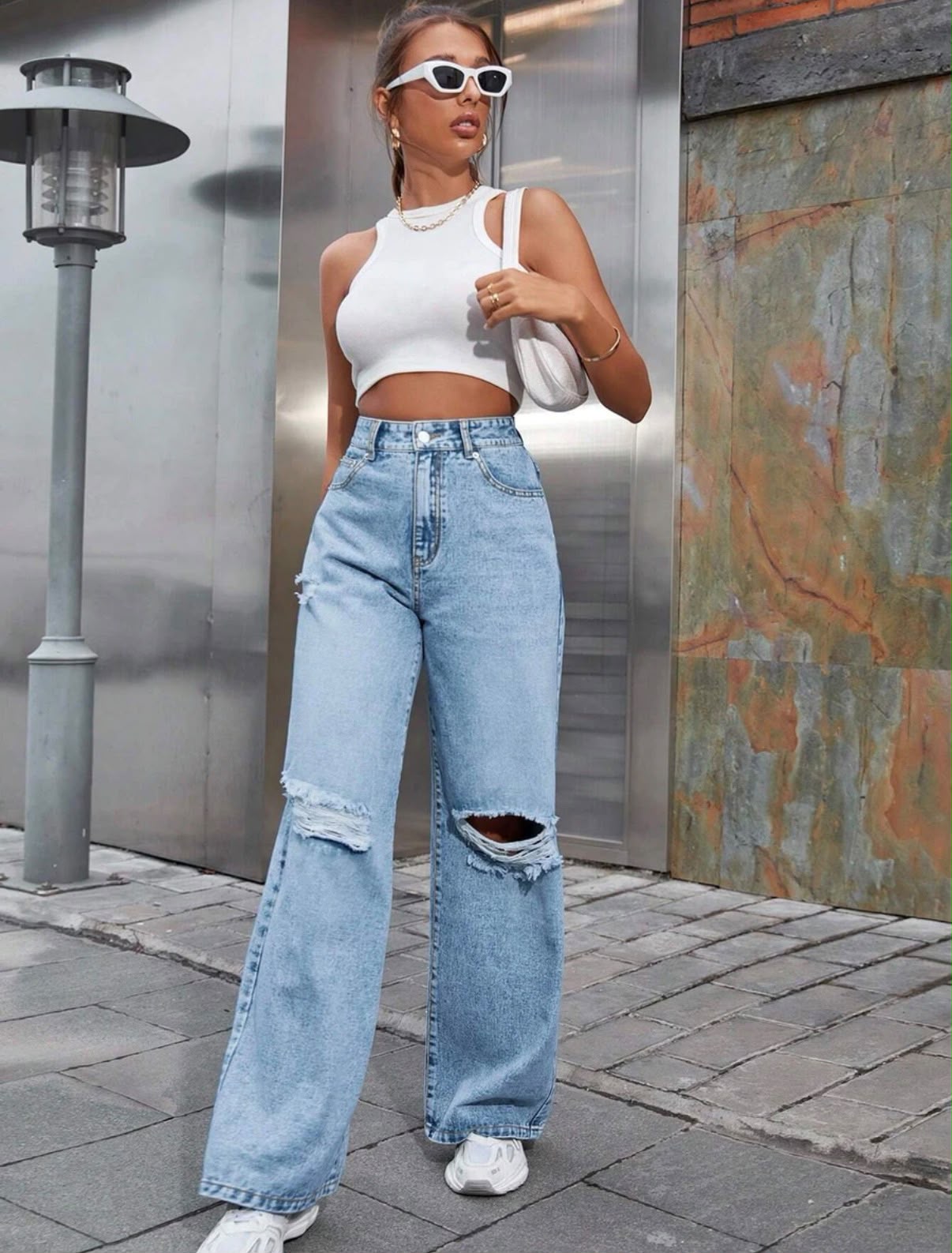 ICE BLUE TORN JEANS - Image 3