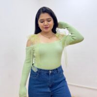 Off Shoulder Tie Up Ribbon Top