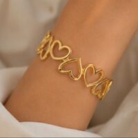 Alloy Gold-plated Heart Cuff